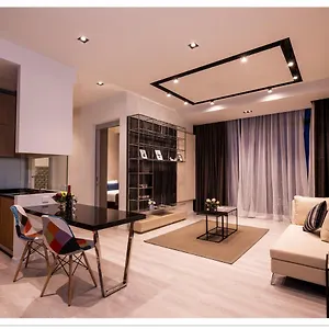 Aparthotel Expressionz Professional By Mykey
